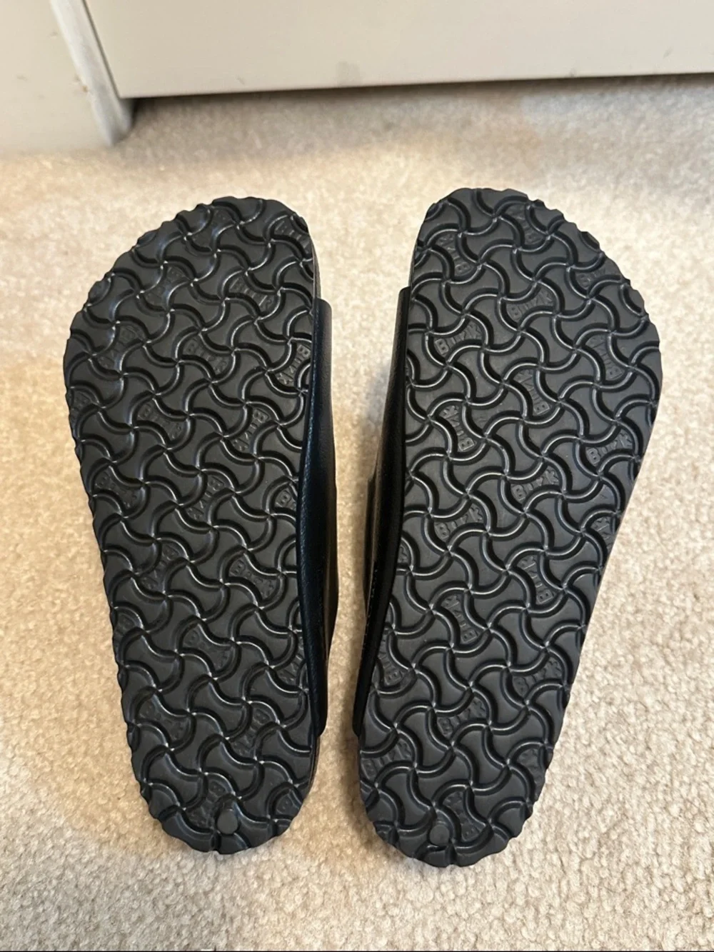 Birkenstock Arizona Essentials EVA Black Sandals Size 31 waterproof washable